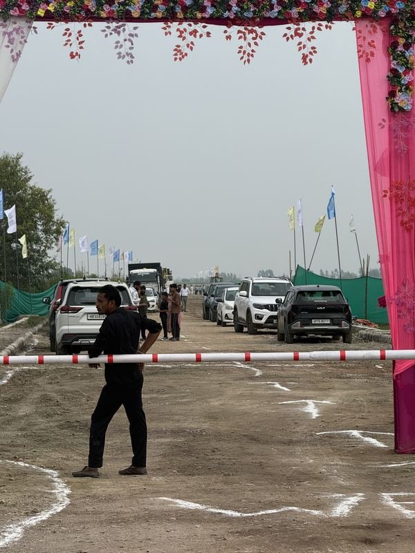 Vantara Heritage Brijghat – Visitors Arriving at Site Entrance