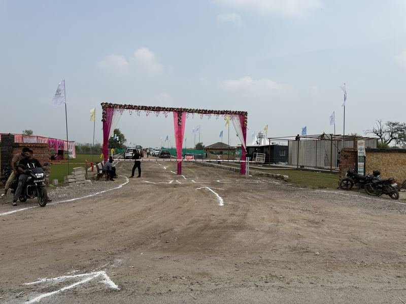 Vantara Heritage Brijghat – Site Entrance Gate with Site Office